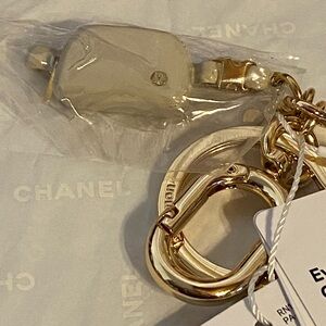 New LuLulemon everywhere belt bag charm keychain